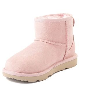 *MAKE AN OFFER* UGG Classic Mini II Boot